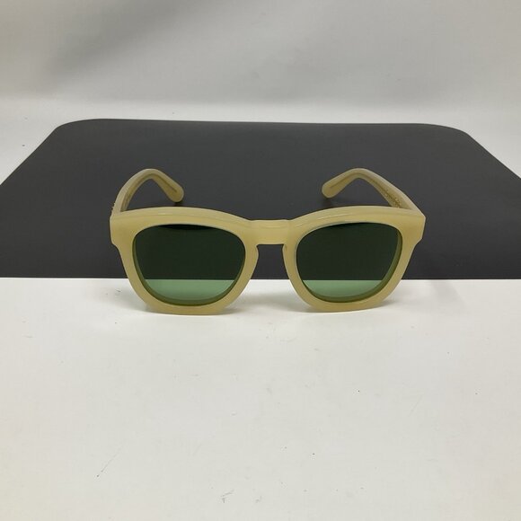 WILDFOX Sunglasses - Classic Fox  Sunglasses main image 10